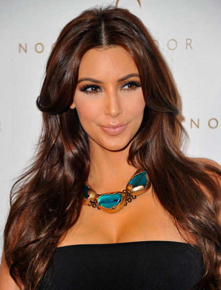 c_12_w4_kolie_belle_noel_kim_kardashian_noon_by_noor_launch_2011